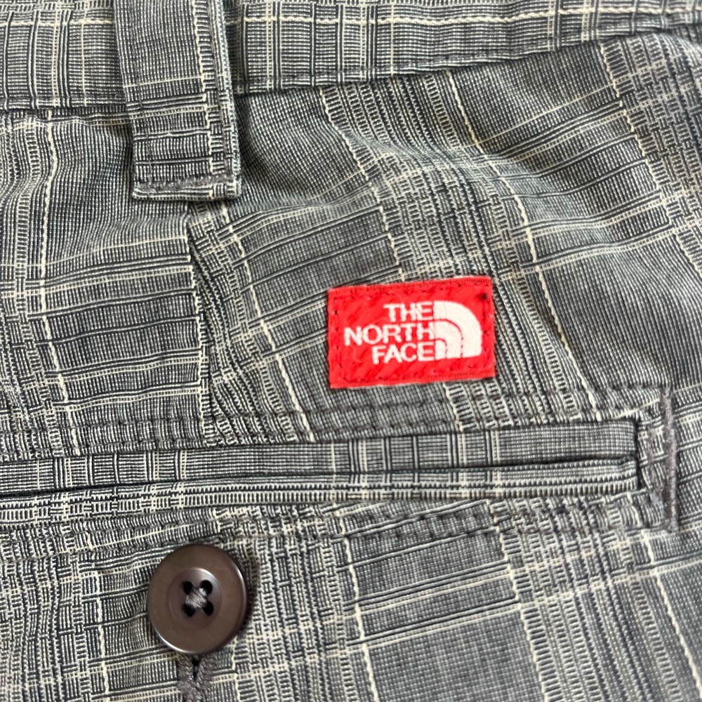 The North Face Womens Gray Golf/ Cargo Shorts with Weathered Look